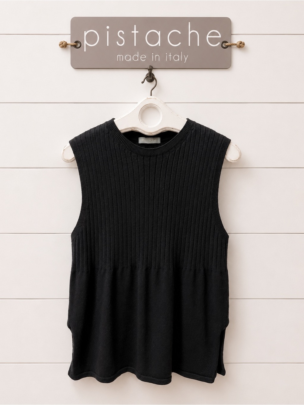 Pistache Black Sleeveless Knit Top – Ribbed Texture, Size XL